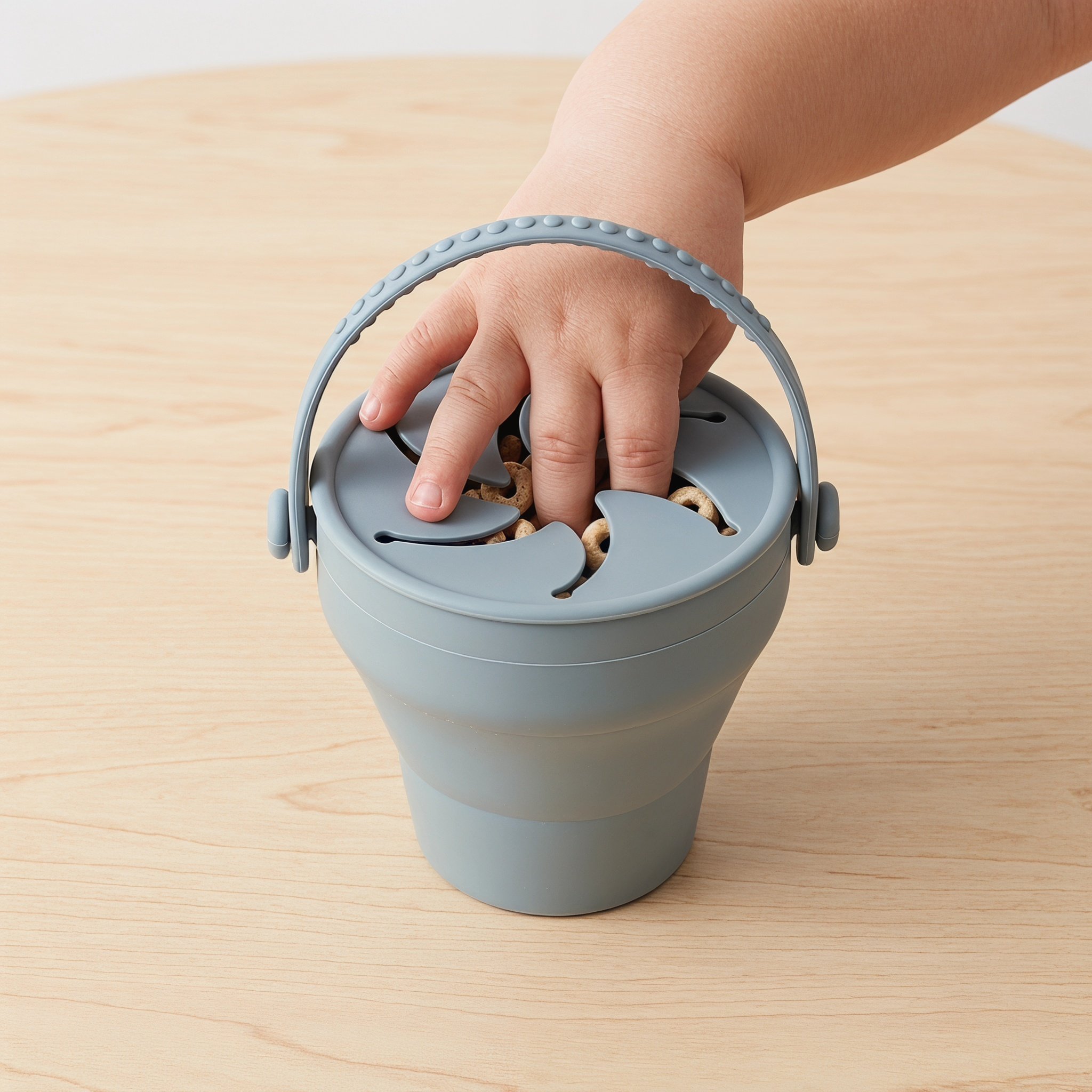Snack Cup Toddler - Силиконовый складной контейнер для закусок для